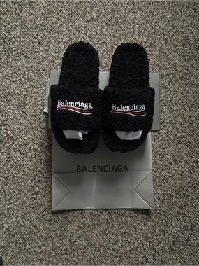 Balenciaga Black Fuzzy Logo Slides with Red & White Accent Size 37 and 44 avlbl